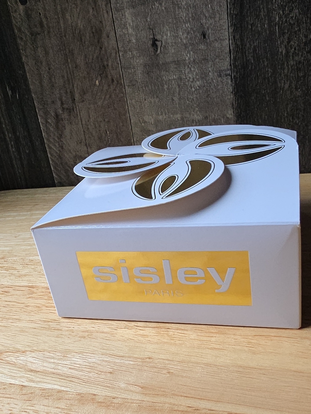 8 PC Sisley Of Paris